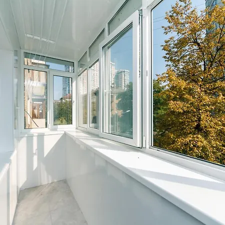 Прекрасная Квартира У Метро Политехнический Институт Kyiv Exterior photo